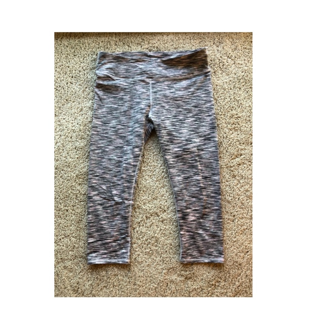 💪 Fabletics Sz L Workout Leggings 💪